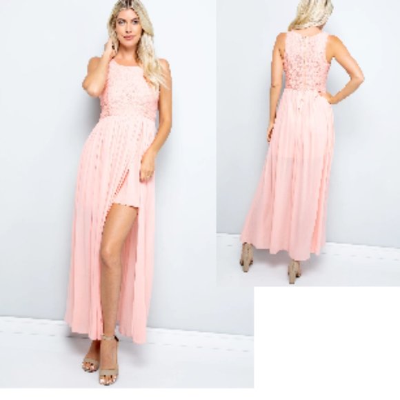 Altar'd State Dresses & Skirts - Altar'd State Beautiful Large Dress